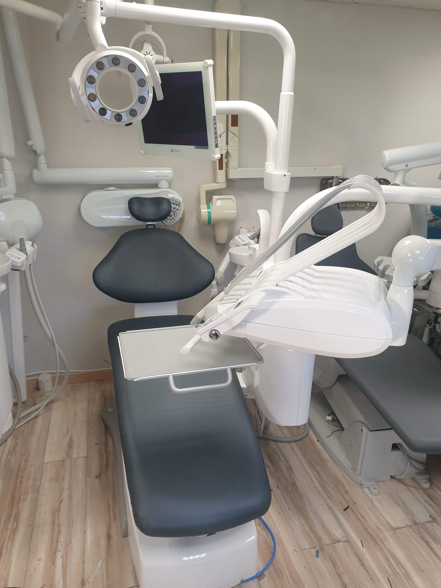 Fauteuil dentaire Belmont Clesta II